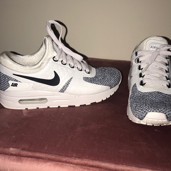Air max NIKE size 4 - Picture 2 of 5